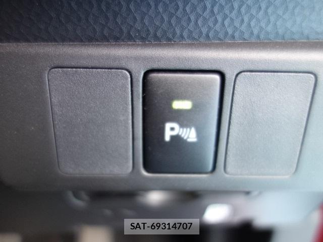 Toyota TANK 2019-04 8277231-11