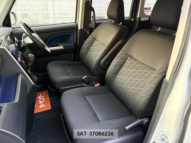 Toyota TANK 2019-06 8277571-6