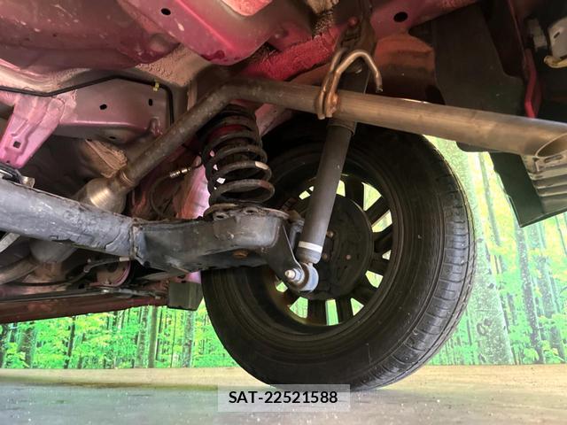 Toyota TANK 2019-05 8279414-18