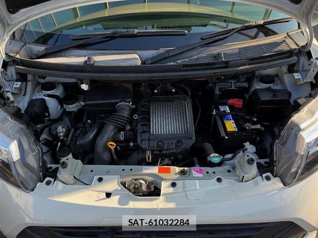 Toyota TANK 2017-06 8279421-19