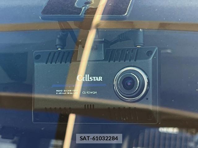 Toyota TANK 2017-06 8279421-8
