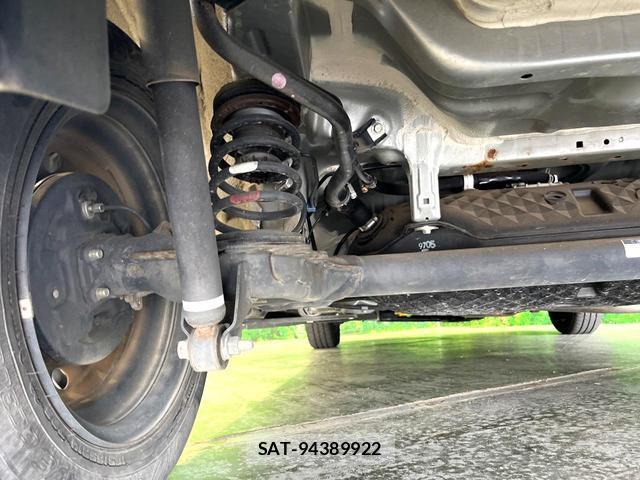 Toyota TANK 2019-07 8279423-19
