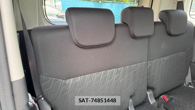 Toyota TANK 2018-03 8282435-6