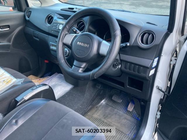 Daihatsu TANTO EXE 2010-03 8279673-11