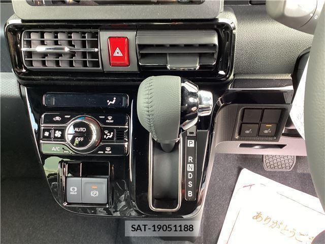 Daihatsu TANTO 2025-12 8277554-8
