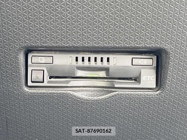 Daihatsu TANTO 2021-01 8277816-4