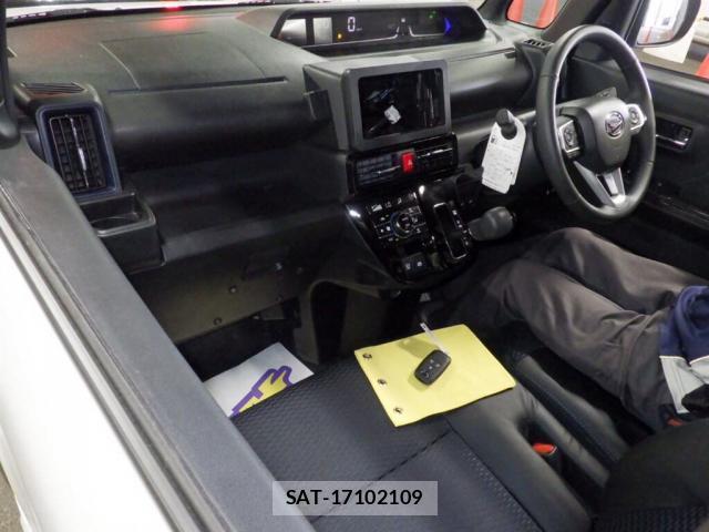 Daihatsu TANTO 2026-01 8277900-2