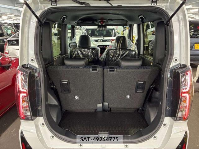 Daihatsu TANTO 2023-11 8277932-10
