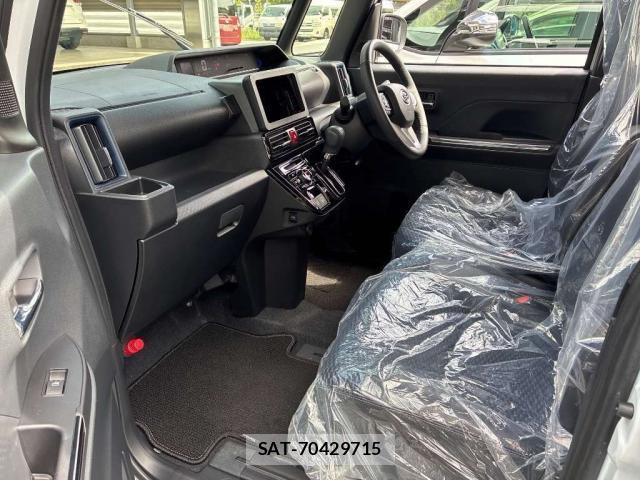 Daihatsu TANTO 2023-10 8277934-4