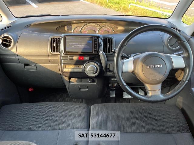 Daihatsu TANTO 2011-08 8279267-1