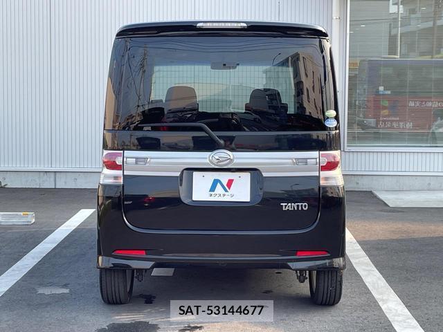 Daihatsu TANTO 2011-08 8279267-13