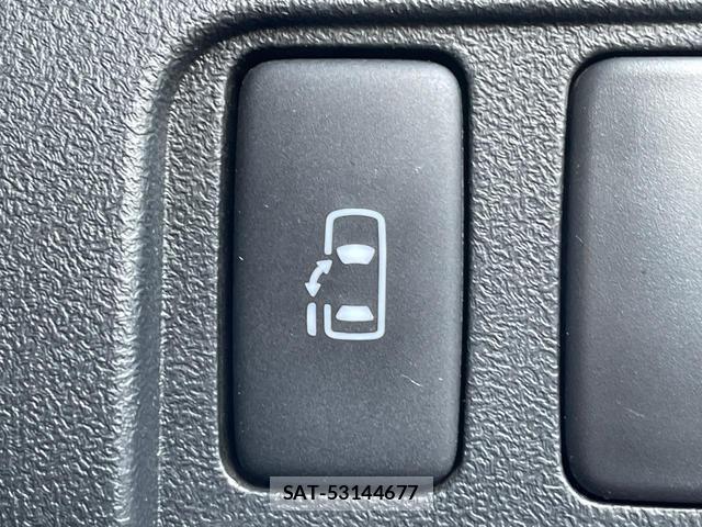 Daihatsu TANTO 2011-08 8279267-4