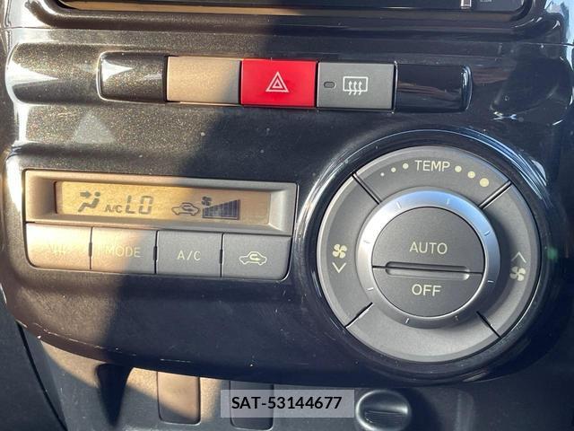 Daihatsu TANTO 2011-08 8279267-6