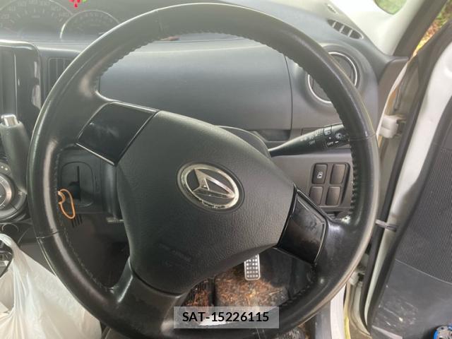 Daihatsu TANTO 2011-05 8279515-15