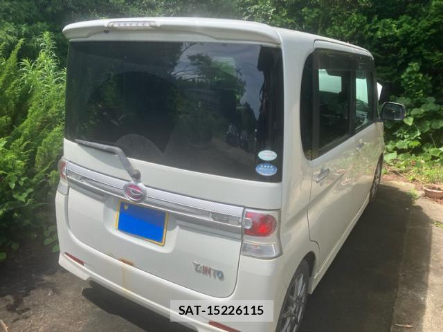 Daihatsu TANTO 2011-05 8279515-5