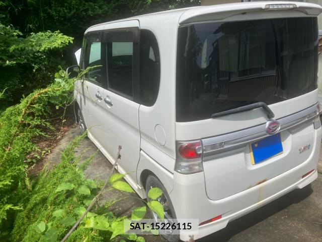 Daihatsu TANTO 2011-05 8279515-6