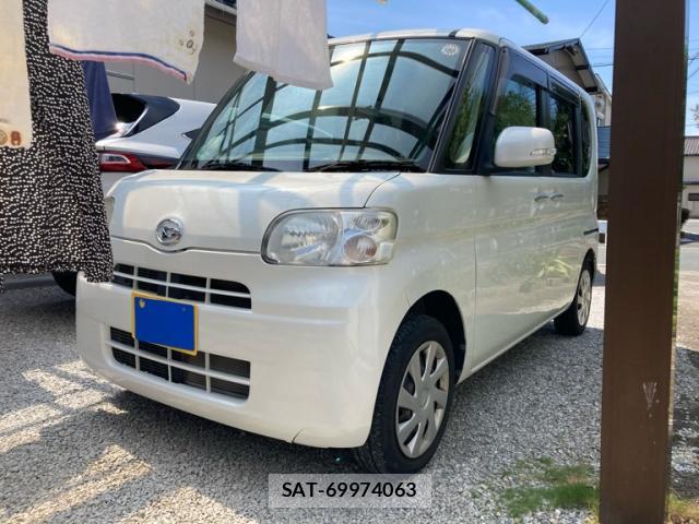 Daihatsu TANTO 2011-09 8279519-0