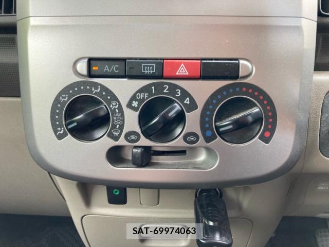 Daihatsu TANTO 2011-09 8279519-10