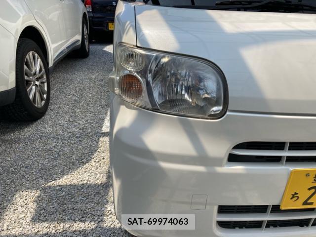 Daihatsu TANTO 2011-09 8279519-12
