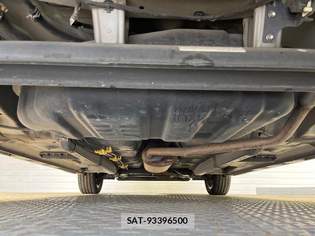 Daihatsu TANTO 2015-08 8279545-18