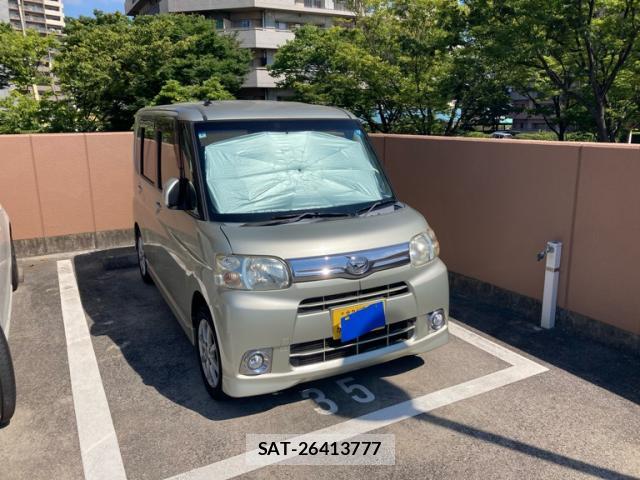 Daihatsu TANTO 2012-02 8279677-1