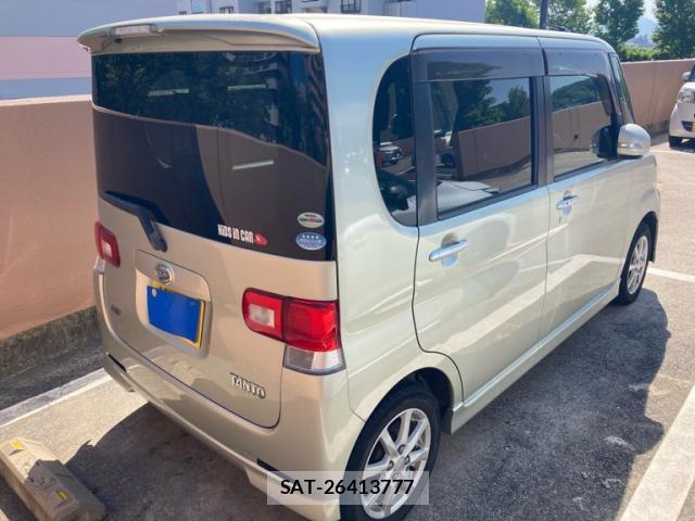 Daihatsu TANTO 2012-02 8279677-2
