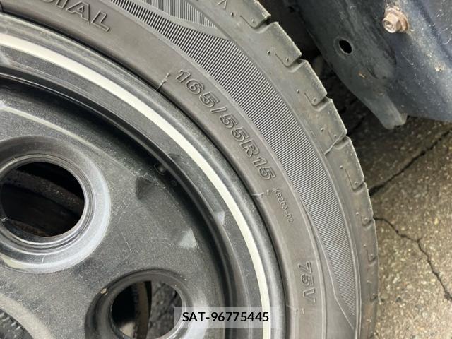 Daihatsu TANTO 2008-04 8279716-17
