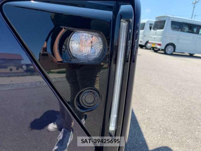 Daihatsu TANTO 2023-04 8280168-14