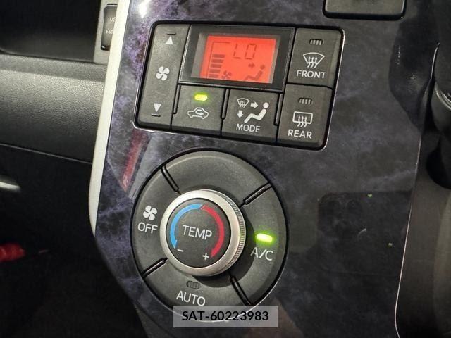 Daihatsu TANTO 2018-07 8280190-15