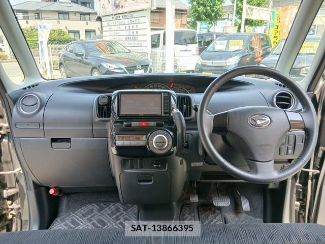 Daihatsu TANTO 2011-12 8280353-2