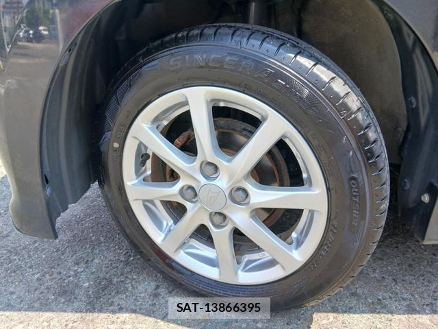 Daihatsu TANTO 2011-12 8280353-6