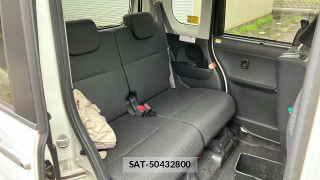 Daihatsu TANTO 2015-06 8280850-6