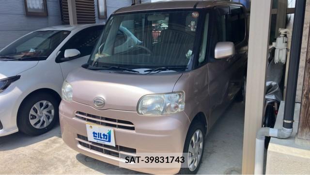 Daihatsu TANTO 2011-10 8281028-0