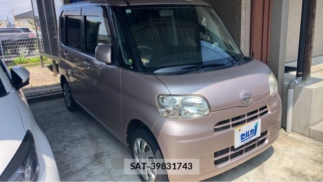Daihatsu TANTO 2011-10 8281028-10