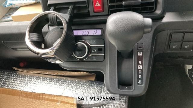 Daihatsu TANTO 2021-02 8281036-14