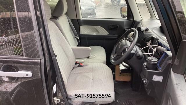 Daihatsu TANTO 2021-02 8281036-5