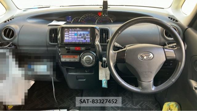 Daihatsu TANTO 2013-07 8281111-2
