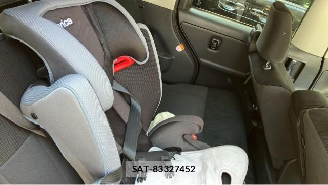Daihatsu TANTO 2013-07 8281111-6