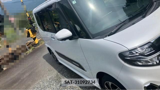 Daihatsu TANTO 2021-02 8281140-3