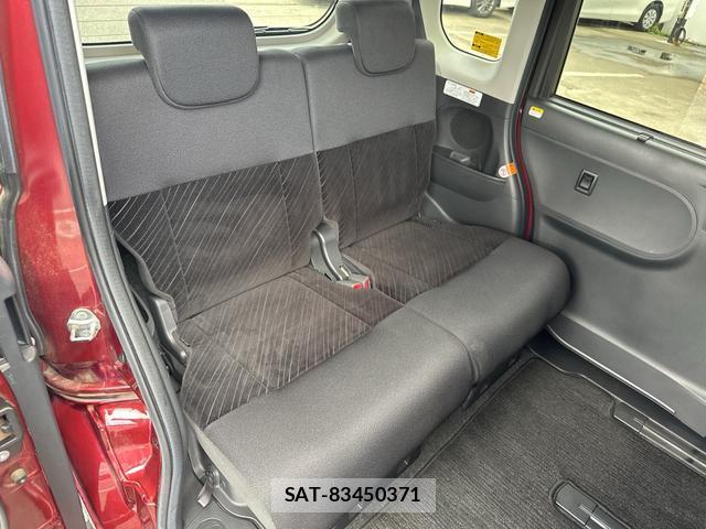 Daihatsu TANTO 2018-07 8281189-13