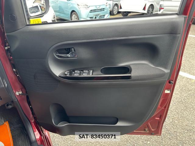Daihatsu TANTO 2018-07 8281189-17