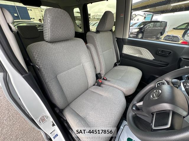 Daihatsu TANTO 2022-07 8281204-12