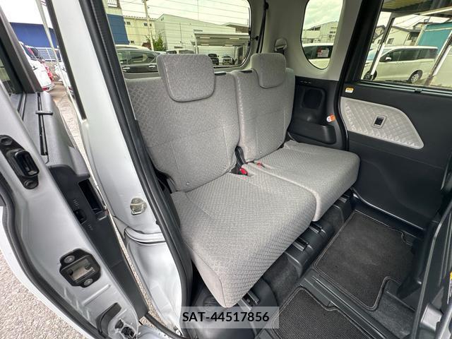 Daihatsu TANTO 2022-07 8281204-15