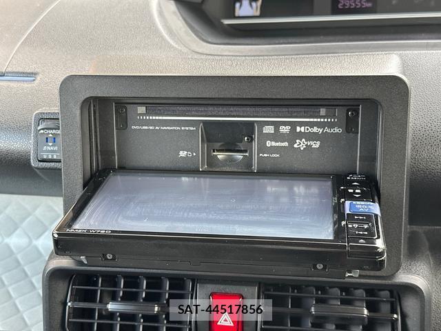 Daihatsu TANTO 2022-07 8281204-6