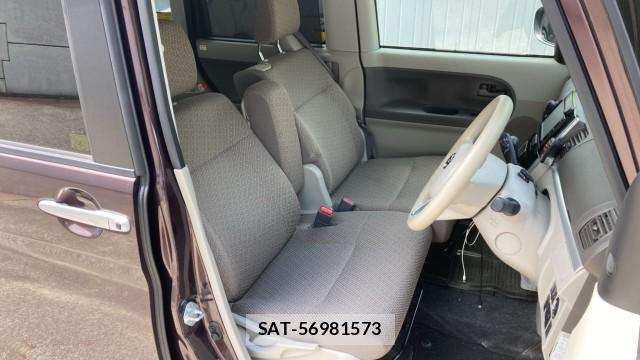 Daihatsu TANTO 2018-10 8281333-5