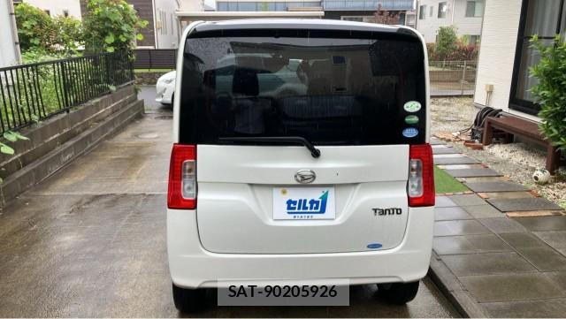 Daihatsu TANTO 2016-01 8281465-1