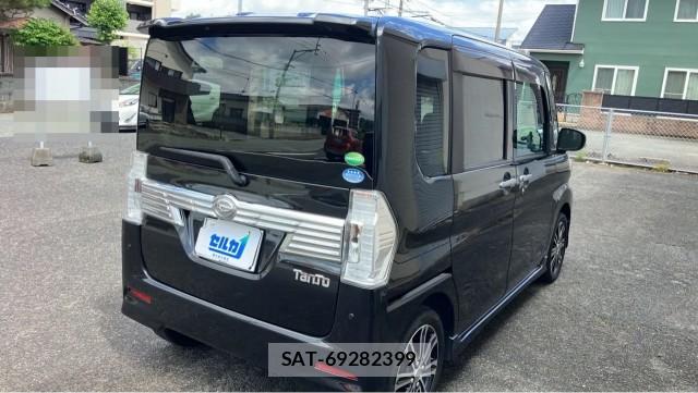 Daihatsu TANTO 2018-02 8281475-12
