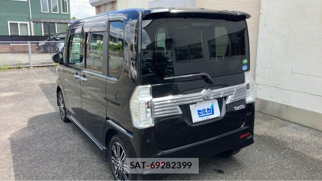 Daihatsu TANTO 2018-02 8281475-13