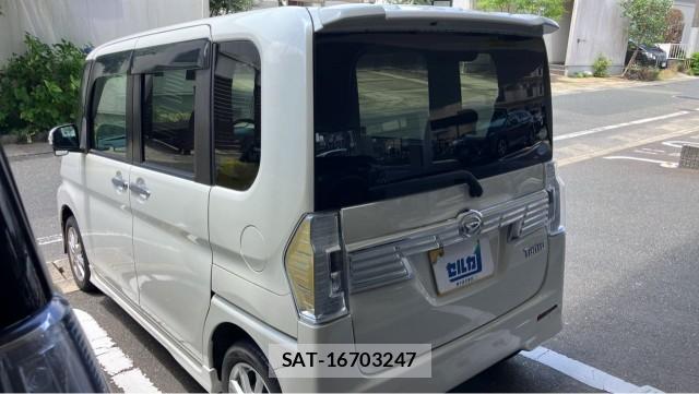 Daihatsu TANTO 2017-01 8281876-13