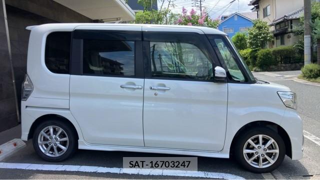 Daihatsu TANTO 2017-01 8281876-3